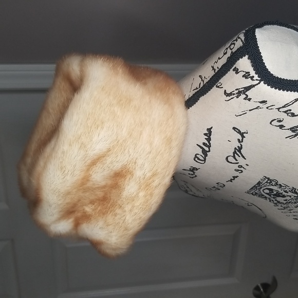 Vintage Style Faux Fur Hat-OSFM - Picture 2 of 8